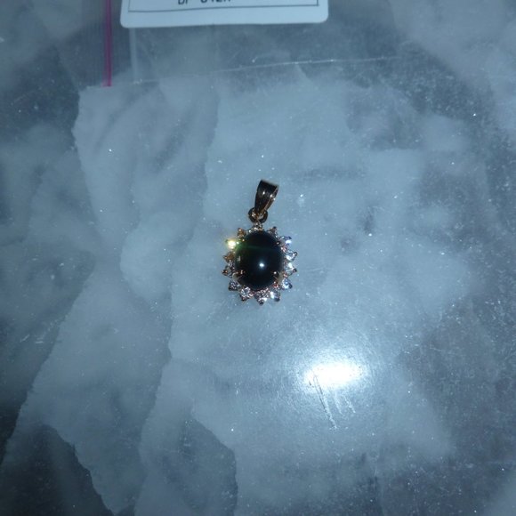 18K Gold Electroplate Onyx Swarovski Crystals Pendant - Picture 9 of 12